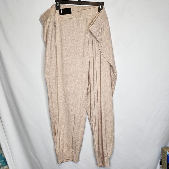 5X 28W Torrid Tan Jogger Pant Active Ponte Lounge Casual Walking Zipper Pocket - Picture 2 of 7